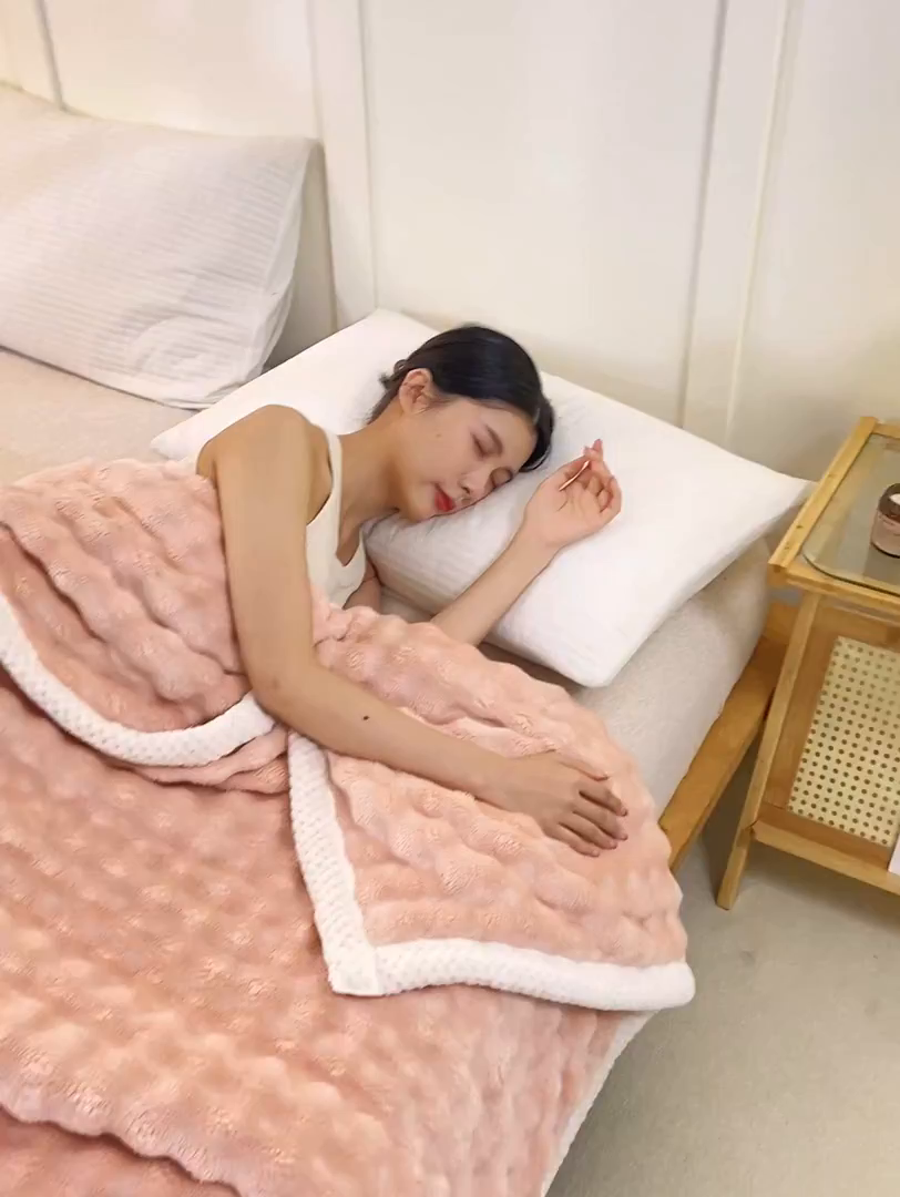 91家纺网 家纺一手货源 找家纺 爱彼家纺 2025热门冬季新款玉兔云绒毛毯单盖毯-多主图系列一 玉兔云绒-玉粉