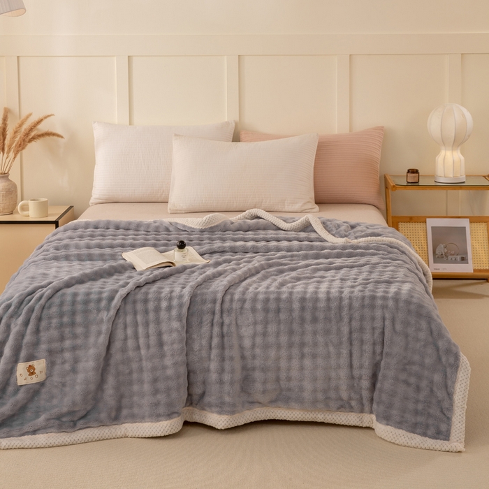 91家纺网 家纺一手货源 找家纺 爱彼家纺 2025热门冬季新款玉兔云绒毛毯单盖毯-多主图系列一 玉兔云绒-浅灰