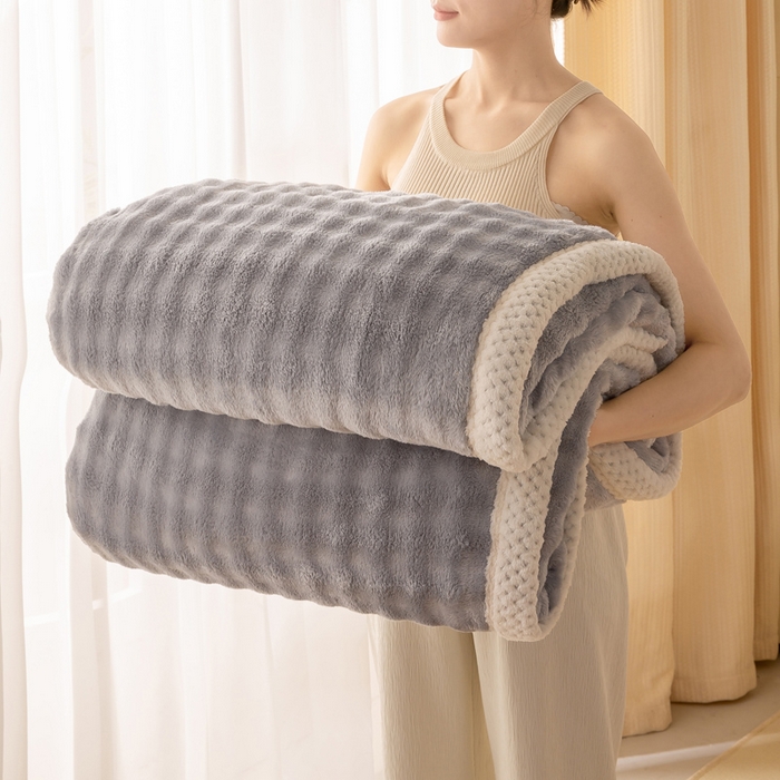 91家纺网 家纺一手货源 找家纺 爱彼家纺 2025热门冬季新款玉兔云绒毛毯单盖毯-多主图系列一 玉兔云绒-浅灰