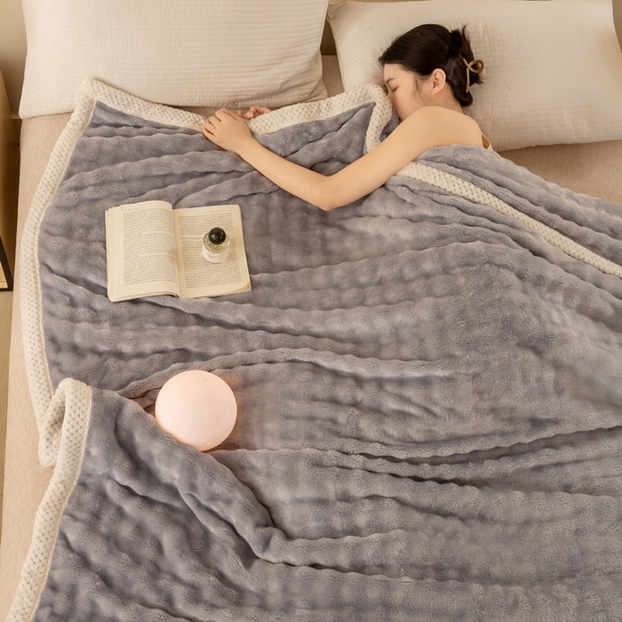 91家纺网 家纺一手货源 找家纺 爱彼家纺 2025热门冬季新款玉兔云绒毛毯单盖毯-多主图系列一 玉兔云绒-浅灰