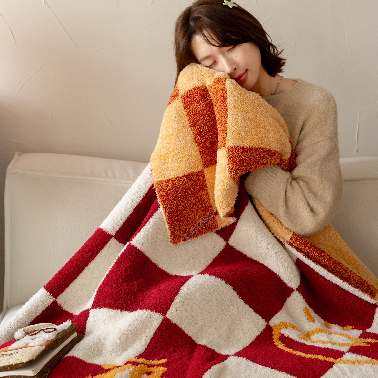 91家纺网 家纺一手货源 找家纺 多乐娜 2025新款原创设计半边绒毛毯盖毯沙发毯毯子 福气多多