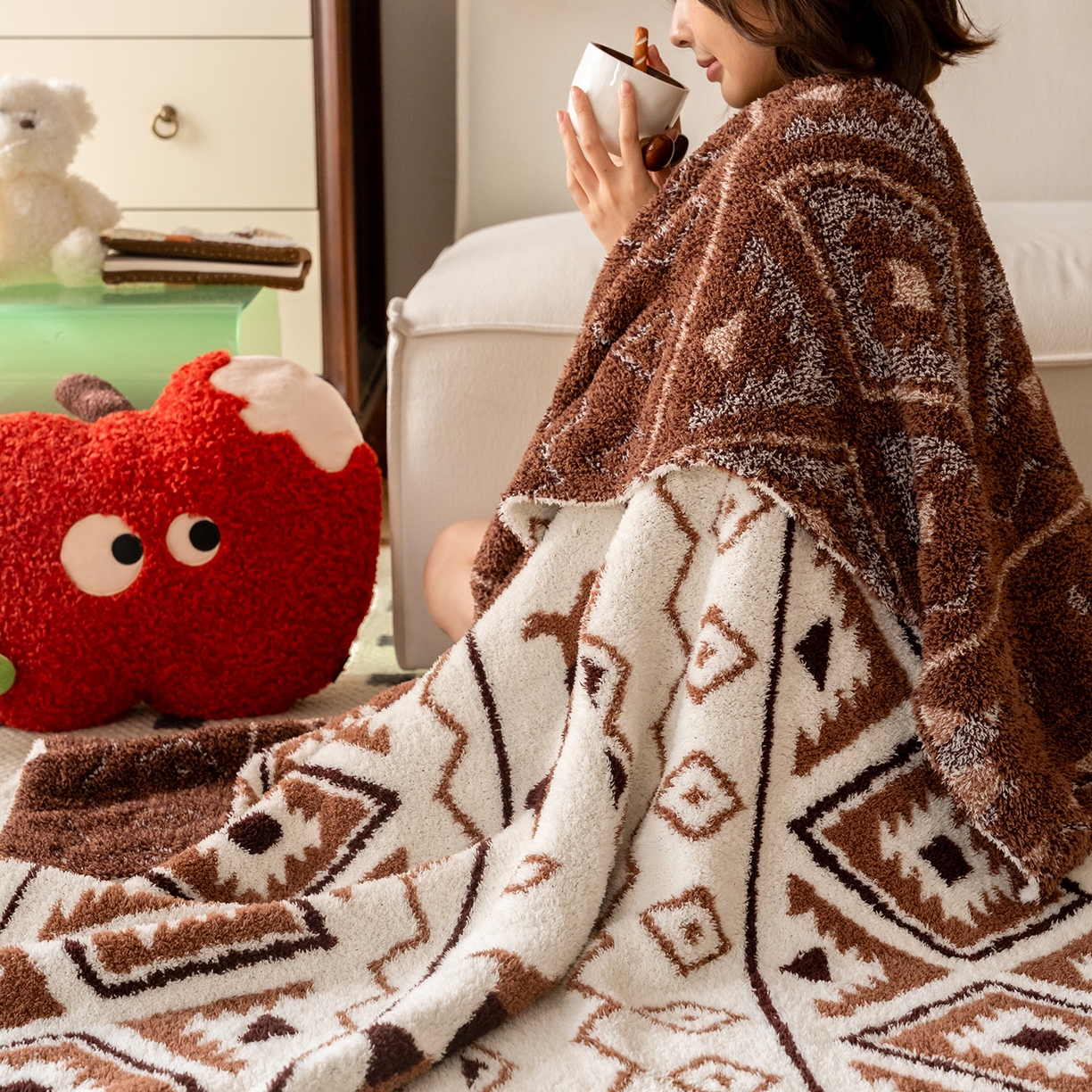 91家纺网 家纺一手货源 找家纺 多乐娜 2025新款原创设计半边绒毛毯盖毯沙发毯毯子 费尔岛咖