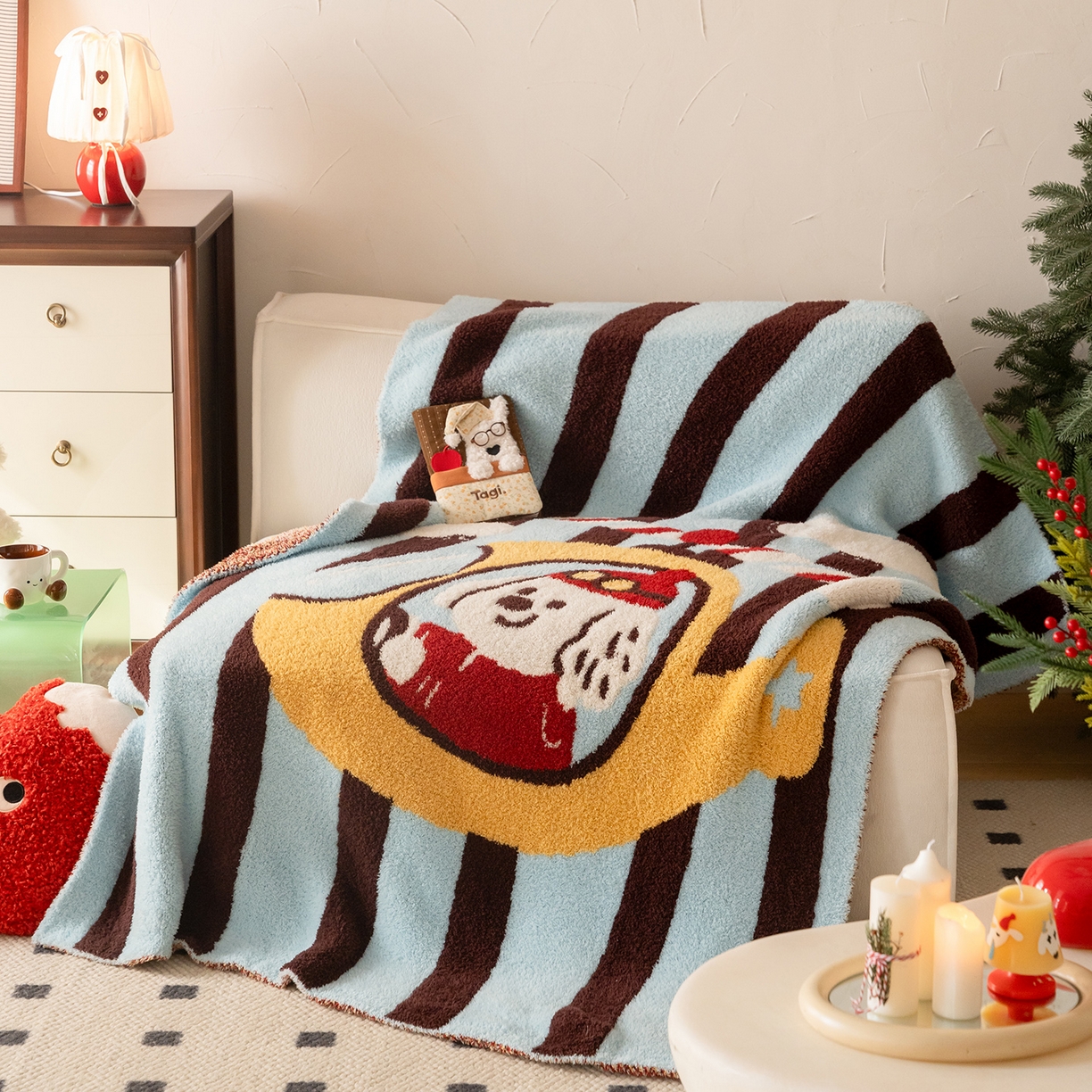 91家纺网 家纺一手货源 找家纺 多乐娜 2025新款原创设计半边绒毛毯盖毯沙发毯毯子 飞行日记