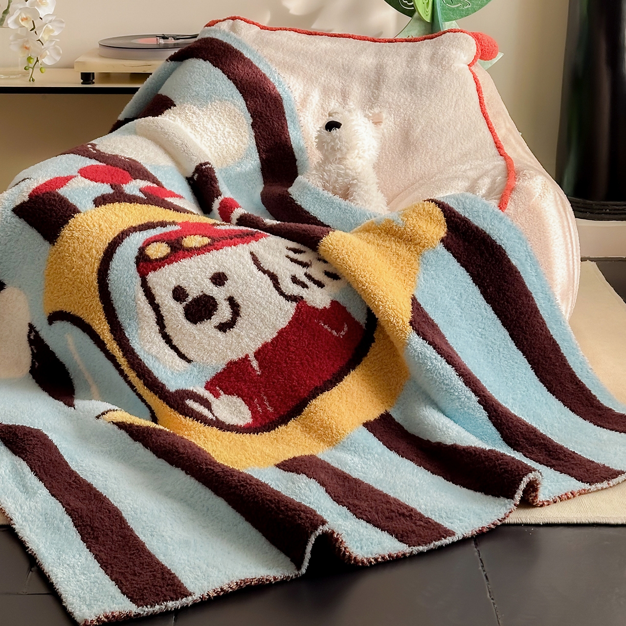 91家纺网 家纺一手货源 找家纺 多乐娜 2025新款原创设计半边绒毛毯盖毯沙发毯毯子 飞行日记