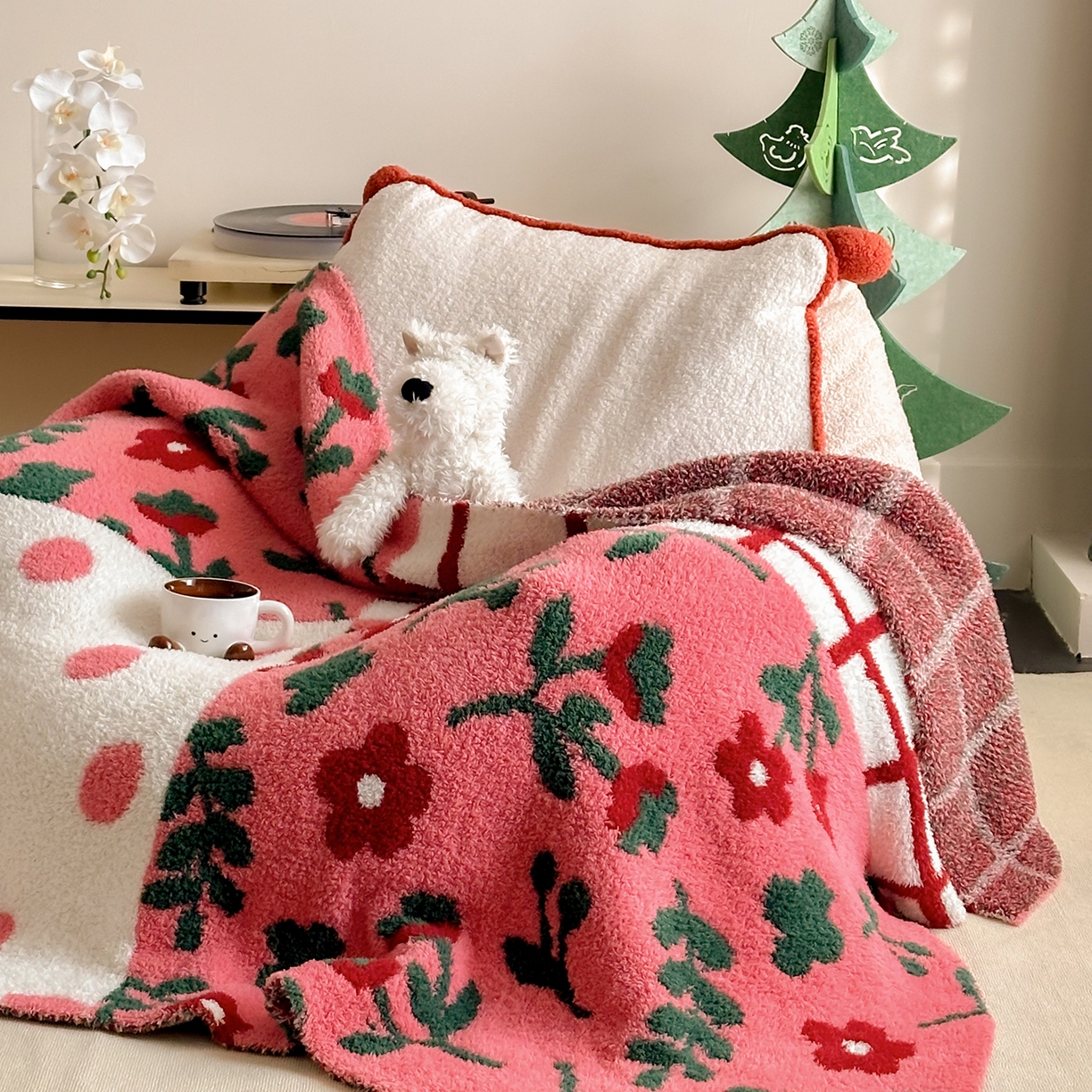 91家纺网 家纺一手货源 找家纺 多乐娜 2025新款原创设计半边绒毛毯盖毯沙发毯毯子 花漾溪岸