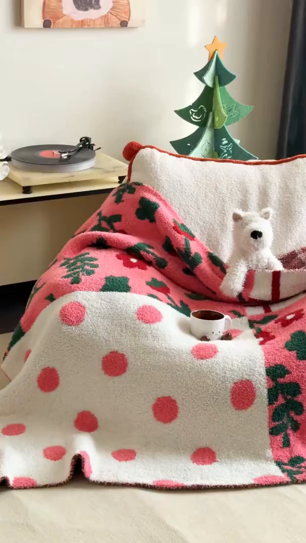 91家纺网 家纺一手货源 找家纺 多乐娜 2025新款原创设计半边绒毛毯盖毯沙发毯毯子 花漾溪岸