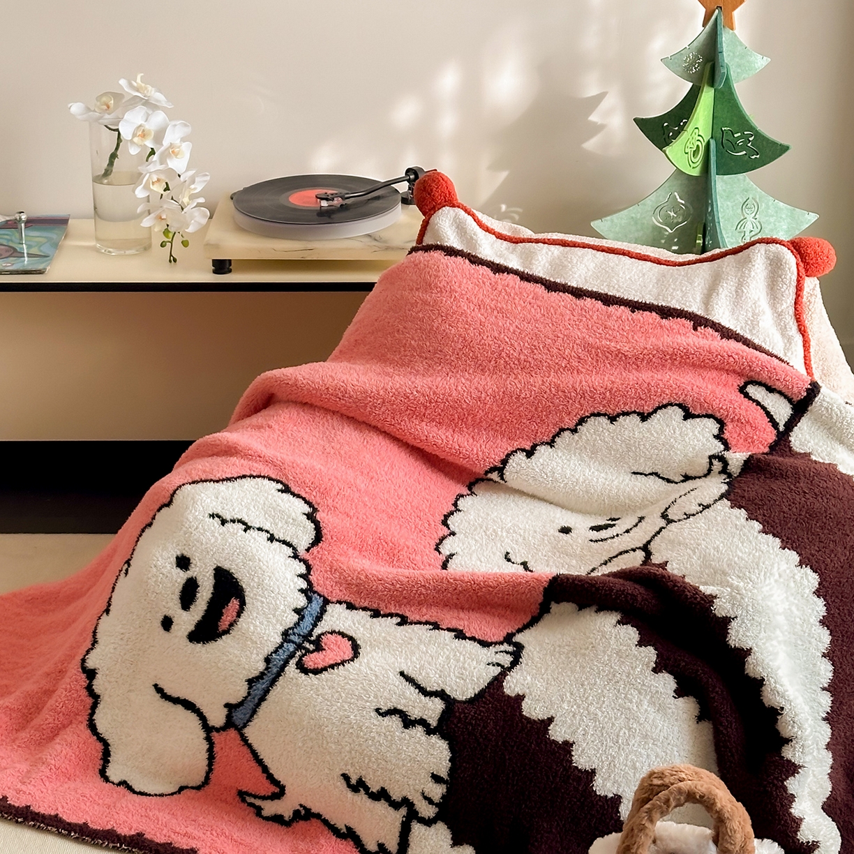 91家纺网 家纺一手货源 找家纺 多乐娜 2025新款原创设计半边绒毛毯盖毯沙发毯毯子 奶棕萌汪