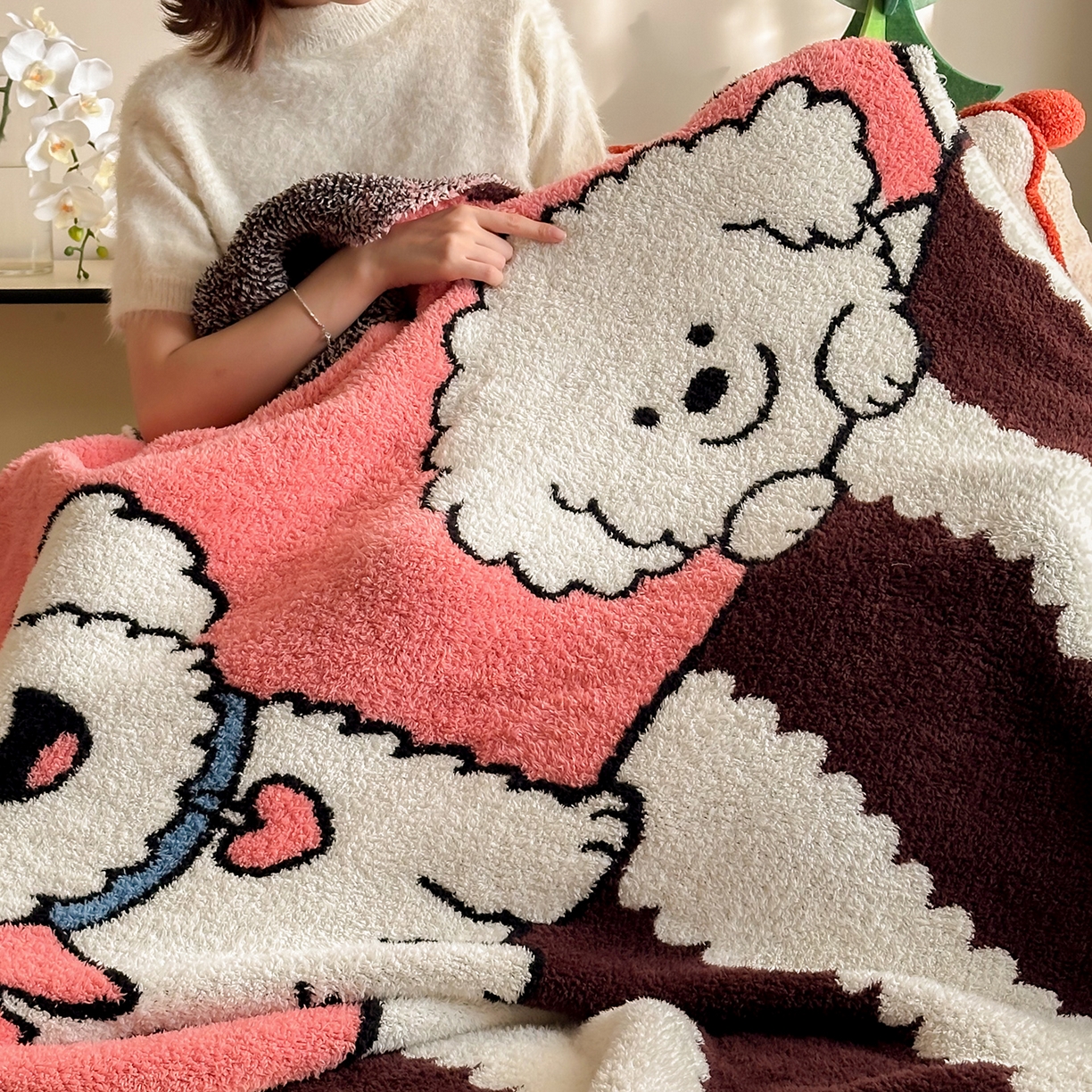 91家纺网 家纺一手货源 找家纺 多乐娜 2025新款原创设计半边绒毛毯盖毯沙发毯毯子 奶棕萌汪