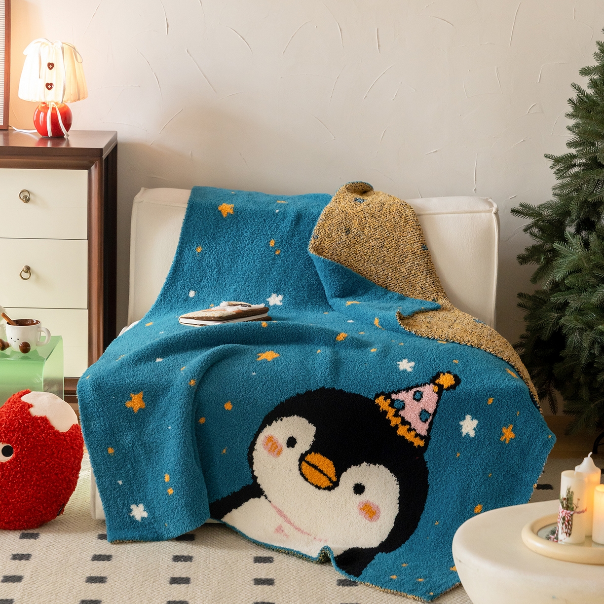 91家纺网 家纺一手货源 找家纺 多乐娜 2025新款原创设计半边绒毛毯盖毯沙发毯毯子 企鹅嘟嘟