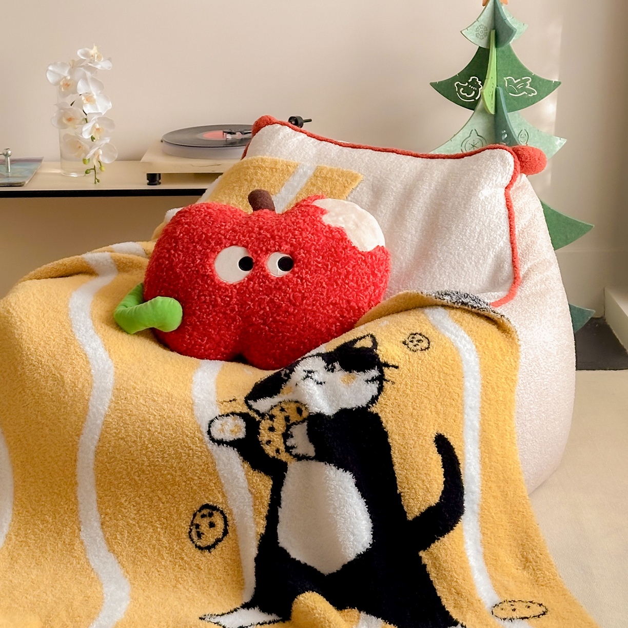 91家纺网 家纺一手货源 找家纺 多乐娜 2025新款原创设计半边绒毛毯盖毯沙发毯毯子 曲奇黑喵