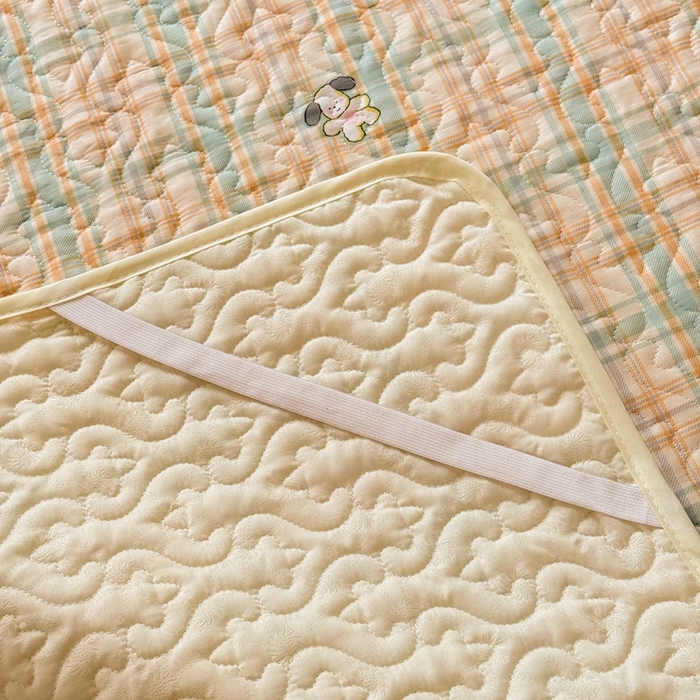 91家纺网 家纺一手货源 找家纺 美达家纺 新款A类全棉夹棉防滑可机洗床盖全棉直边软席款（可定制）格诺狗