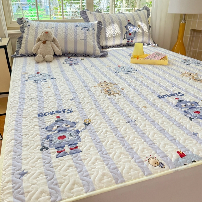 91家纺网 家纺一手货源 找家纺 美达家纺 新款A类全棉夹棉防滑可机洗床盖全棉直边软席款（可定制）蓝星绮梦