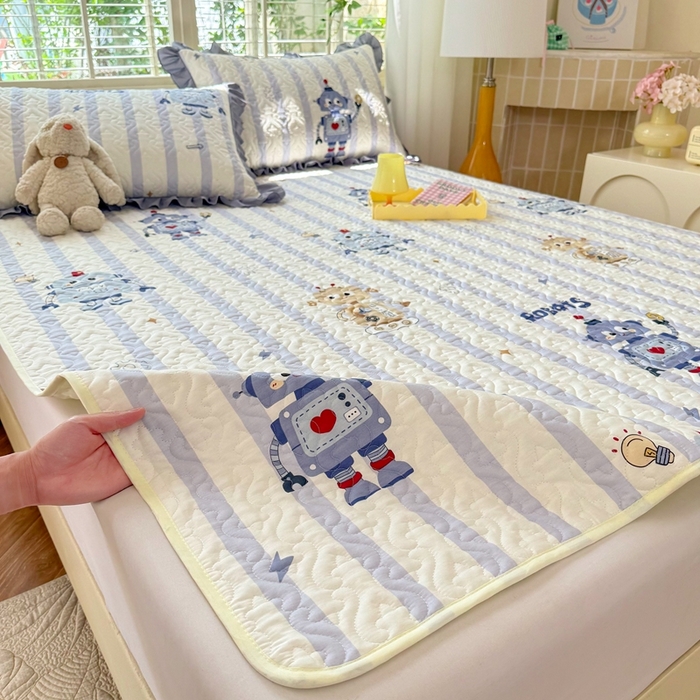 91家纺网 家纺一手货源 找家纺 美达家纺 新款A类全棉夹棉防滑可机洗床盖全棉直边软席款（可定制）蓝星绮梦