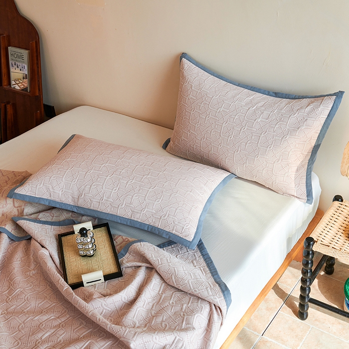 91家纺网 家纺一手货源 找家纺 棠薇家纺 2025新款全棉纱布枕套厚枕套 雅格浅豆沙