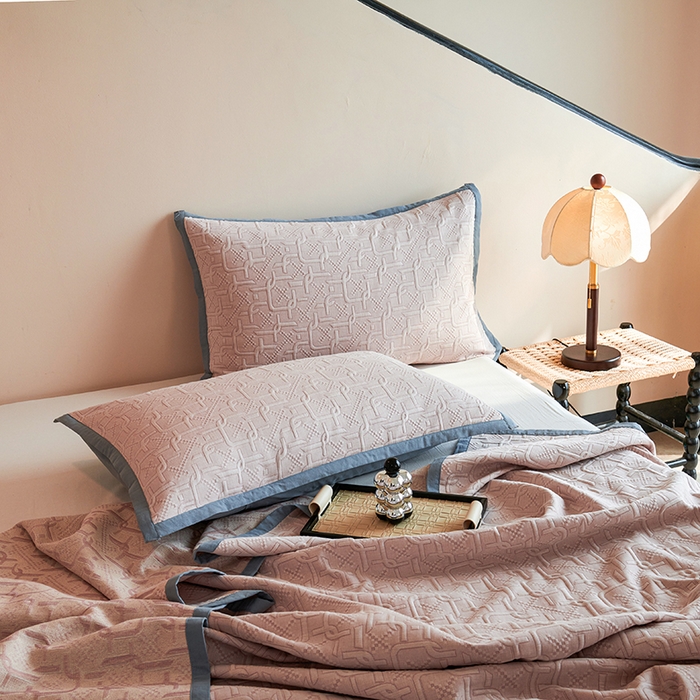 91家纺网 家纺一手货源 找家纺 棠薇家纺 2025新款全棉纱布枕套厚枕套 雅格浅豆沙