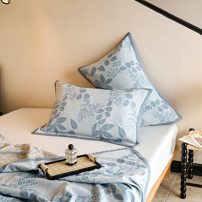 91家纺网 家纺一手货源 找家纺 棠薇家纺 2025新款全棉纱布枕套厚枕套 叶摇兰色