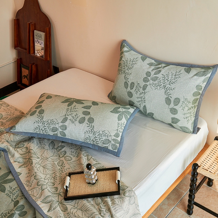 91家纺网 家纺一手货源 找家纺 棠薇家纺 2025新款全棉纱布枕套厚枕套 叶摇竹青