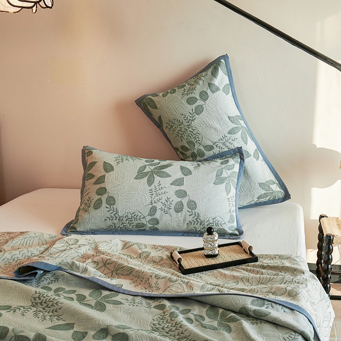 91家纺网 家纺一手货源 找家纺 棠薇家纺 2025新款全棉纱布枕套厚枕套 叶摇竹青