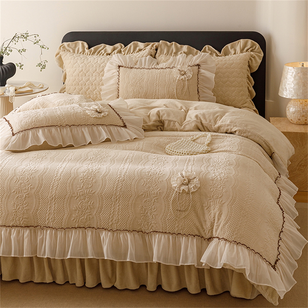 91家纺网 家纺一手货源 找家纺 （总）好儿喜家纺 2025新款雕花牛奶绒床盖四件套-瑞享系列