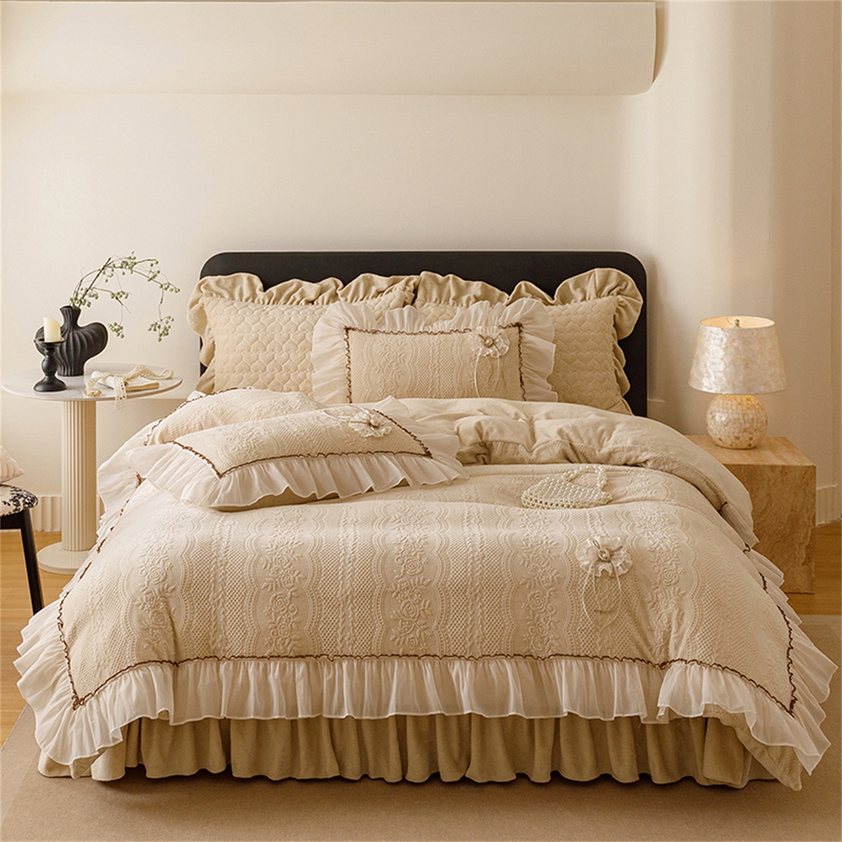 91家纺网 家纺一手货源 找家纺 （总）好儿喜家纺 2025新款雕花牛奶绒床盖四件套-瑞享系列