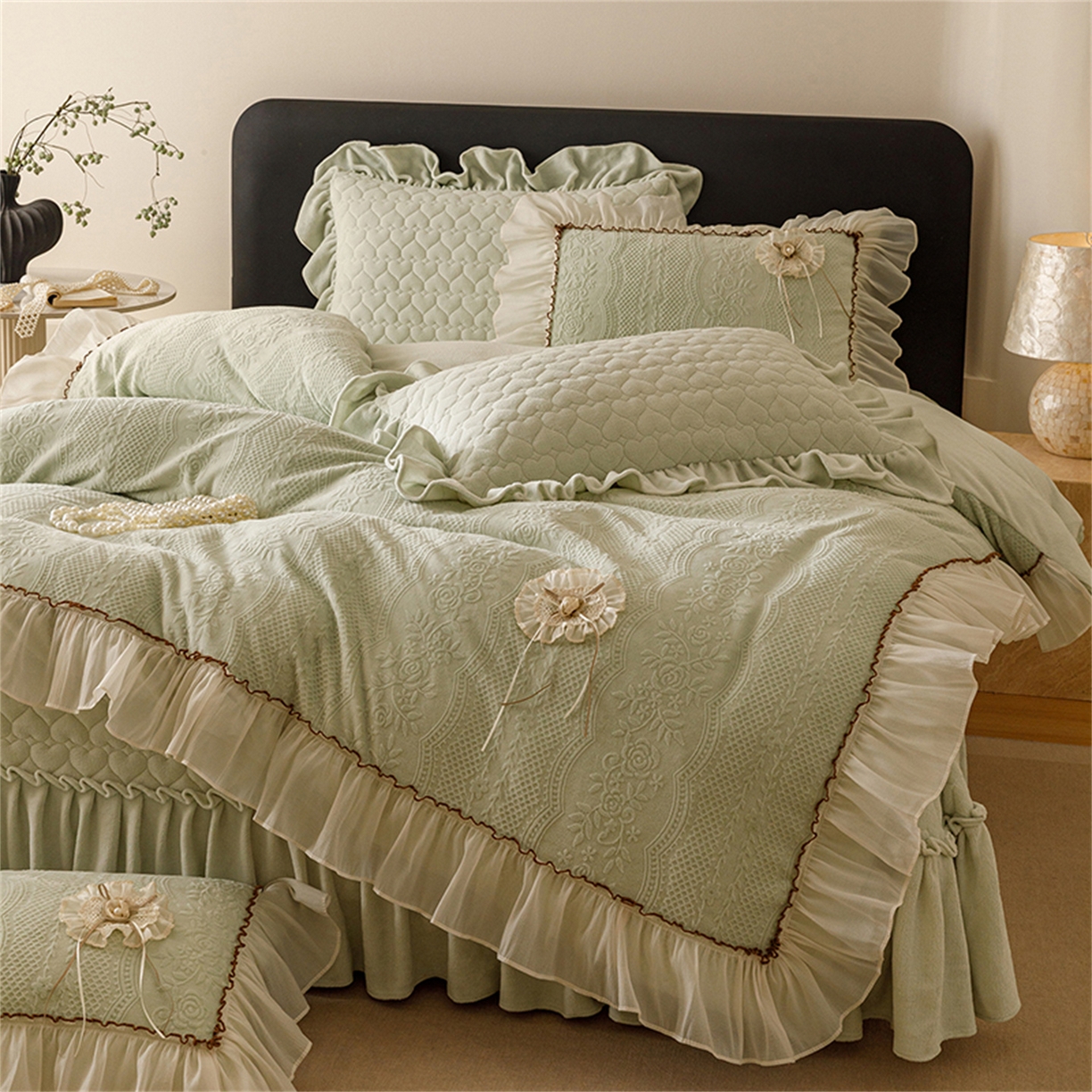 91家纺网 家纺一手货源 找家纺 （总）好儿喜家纺 2025新款雕花牛奶绒床盖四件套-瑞享系列