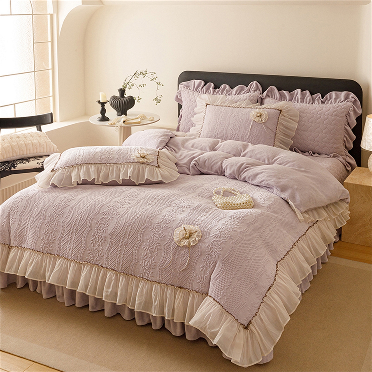 91家纺网 家纺一手货源 找家纺 好儿喜家纺 2025新款雕花牛奶绒床盖四件套-瑞享系列 瑞享-浅紫