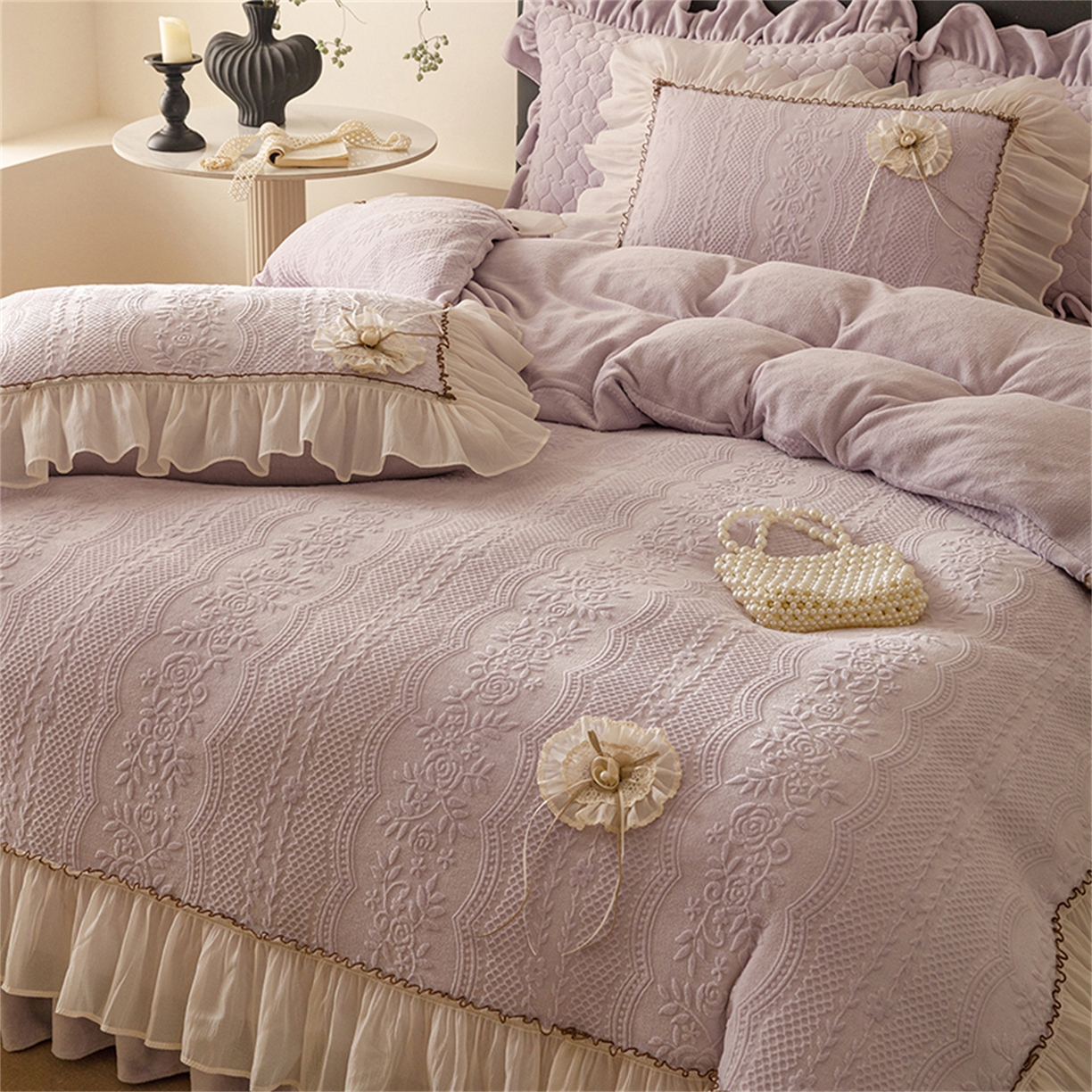 91家纺网 家纺一手货源 找家纺 好儿喜家纺 2025新款雕花牛奶绒床盖四件套-瑞享系列 瑞享-浅紫