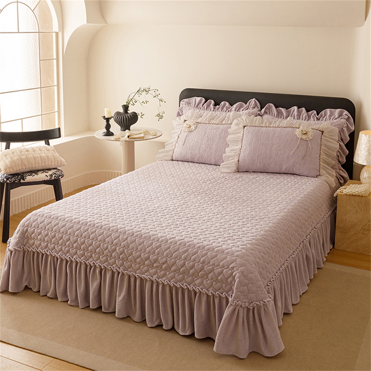 91家纺网 家纺一手货源 找家纺 好儿喜家纺 2025新款雕花牛奶绒床盖四件套-瑞享系列 瑞享-浅紫