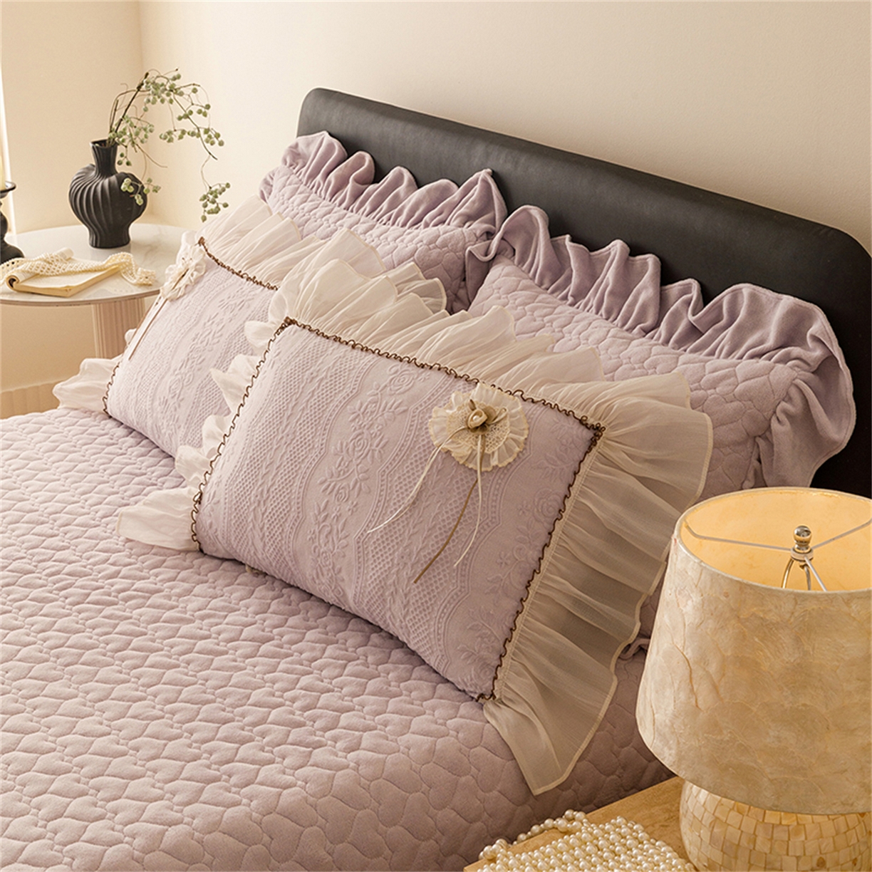 91家纺网 家纺一手货源 找家纺 好儿喜家纺 2025新款雕花牛奶绒床盖四件套-瑞享系列 瑞享-浅紫