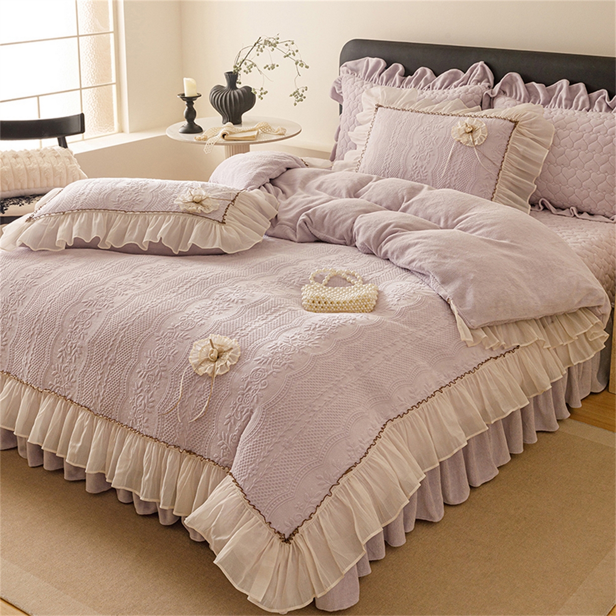 91家纺网 家纺一手货源 找家纺 好儿喜家纺 2025新款雕花牛奶绒床盖四件套-瑞享系列 瑞享-浅紫