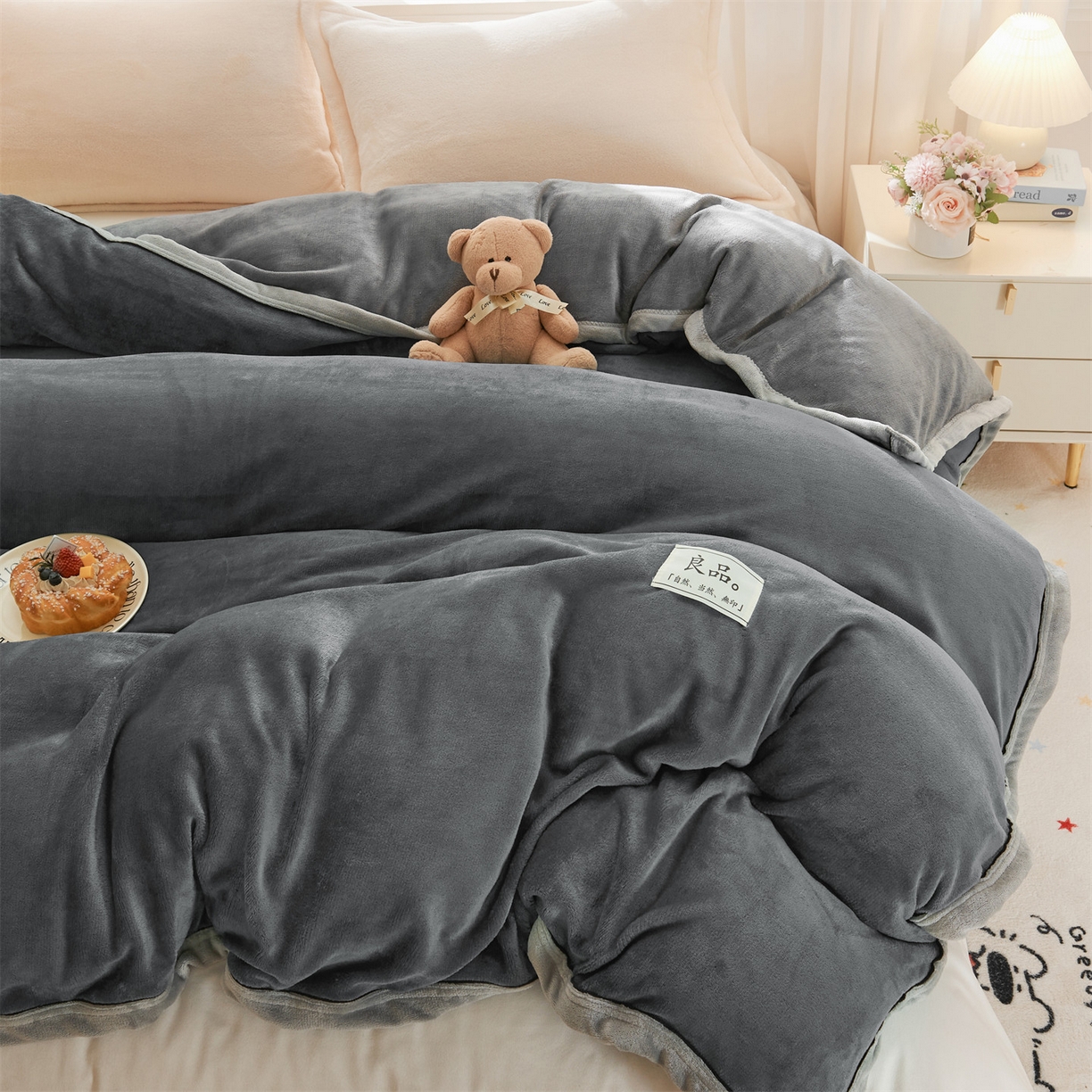 91家纺网 家纺一手货源 找家纺 天之澜家纺 2025新款多功能牛奶绒单被套盖毯（不含被芯） 烟灰