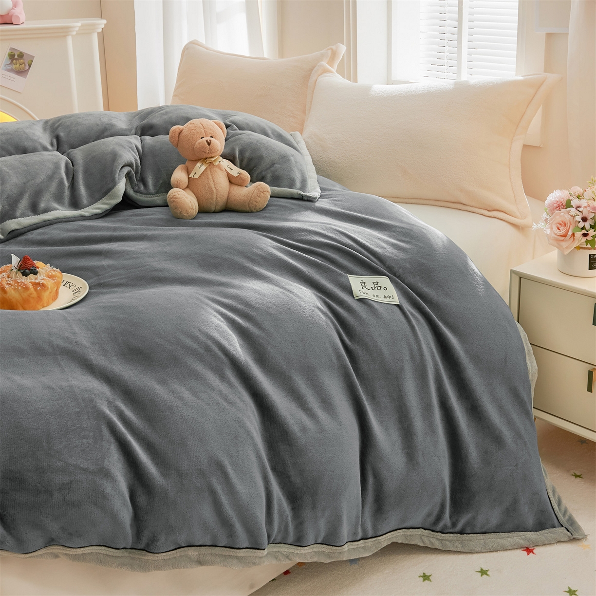 91家纺网 家纺一手货源 找家纺 天之澜家纺 2025新款多功能牛奶绒单被套盖毯（不含被芯） 烟灰