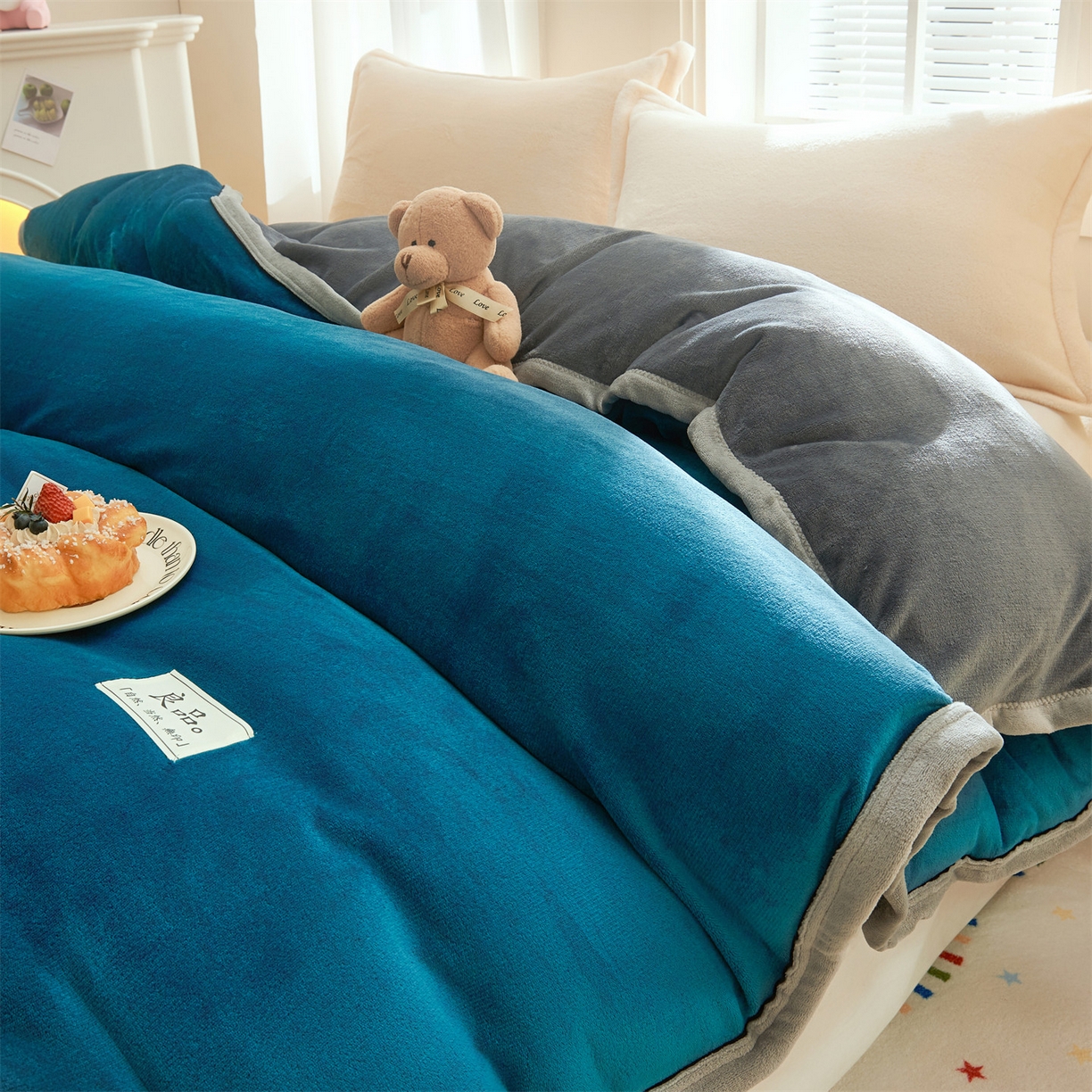 91家纺网 家纺一手货源 找家纺 天之澜家纺 2025新款多功能牛奶绒单被套盖毯（不含被芯） 墨玉蓝