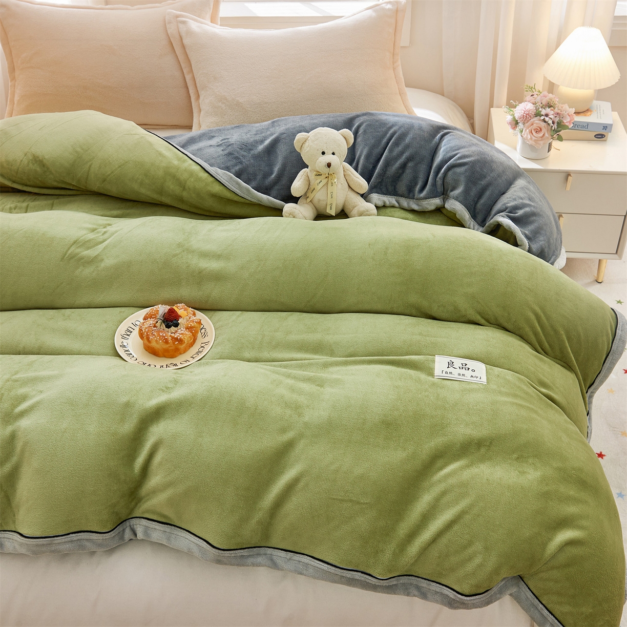 91家纺网 家纺一手货源 找家纺 天之澜家纺 2025新款多功能牛奶绒单被套盖毯（不含被芯） 豆绿