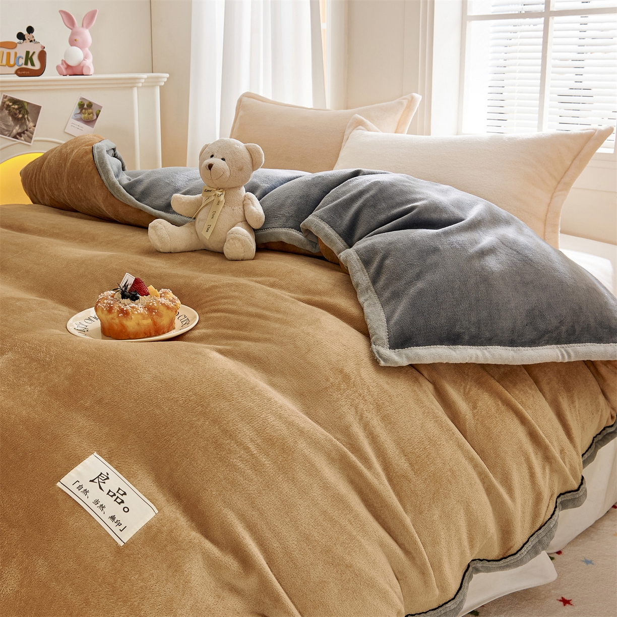 91家纺网 家纺一手货源 找家纺 天之澜家纺 2025新款多功能牛奶绒单被套盖毯（不含被芯） 卡其