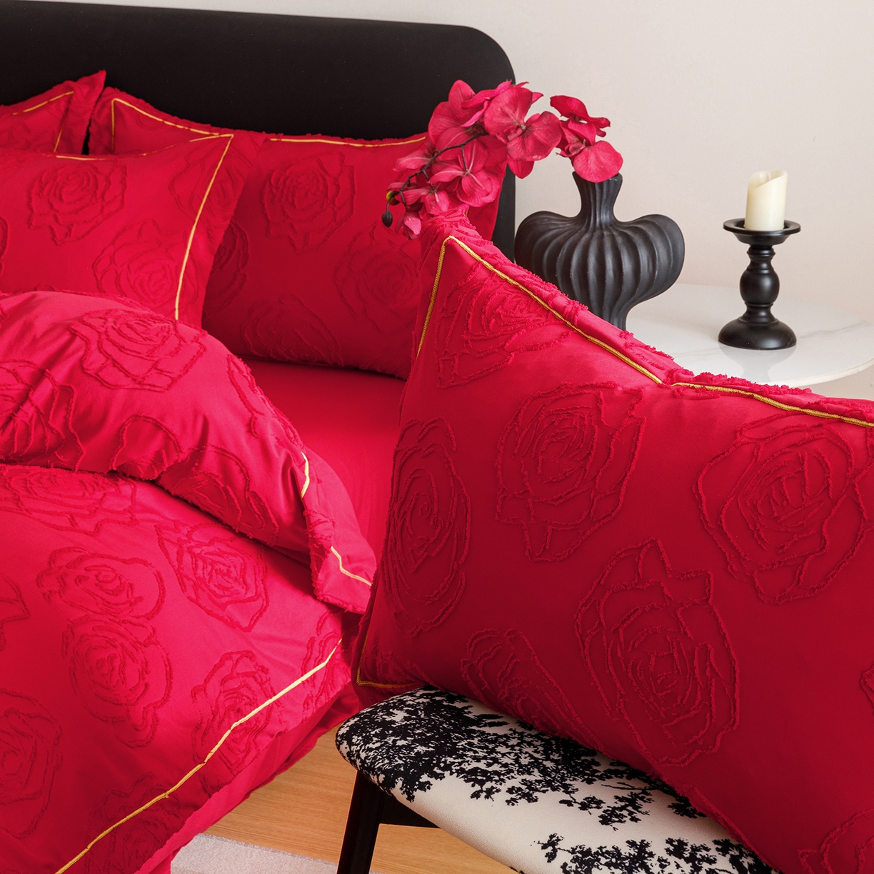 91家纺网 家纺一手货源 找家纺 千希家纺 2025新款加厚斜纹剪花工艺婚庆四件套（提供买家秀） 真爱永恒