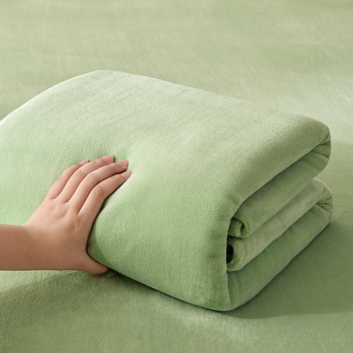 91家纺网 家纺一手货源 找家纺 悠米悠家 2025新款保暖舒适牛奶绒单品床单 绿色