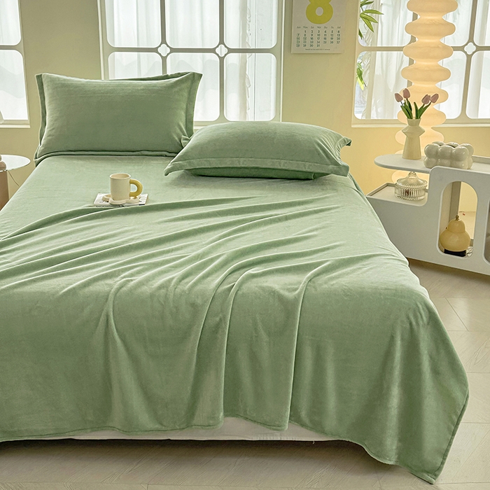 91家纺网 家纺一手货源 找家纺 悠米悠家 2025新款保暖舒适牛奶绒单品床单 绿色