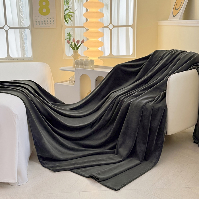 91家纺网 家纺一手货源 找家纺 悠米悠家 2025新款保暖舒适牛奶绒单品床单 黑色