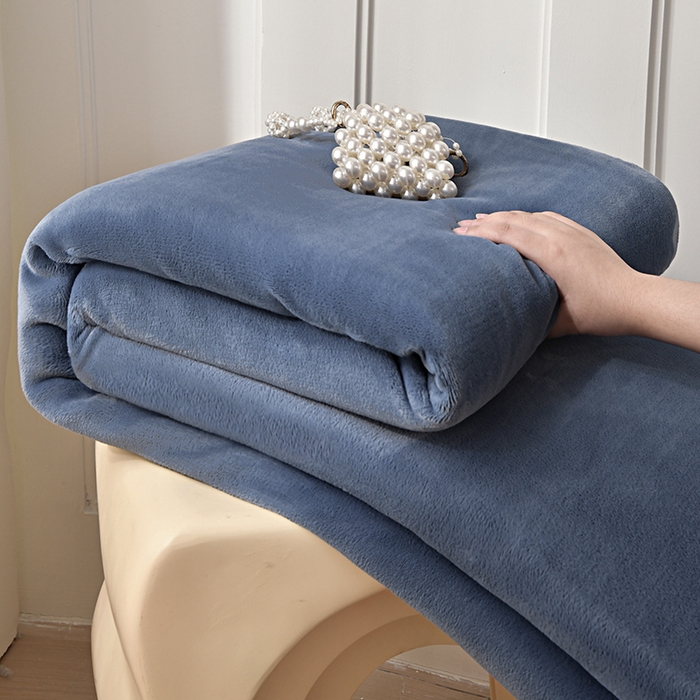 91家纺网 家纺一手货源 找家纺 悠米悠家 2025新款保暖舒适牛奶绒单品床单 蓝色