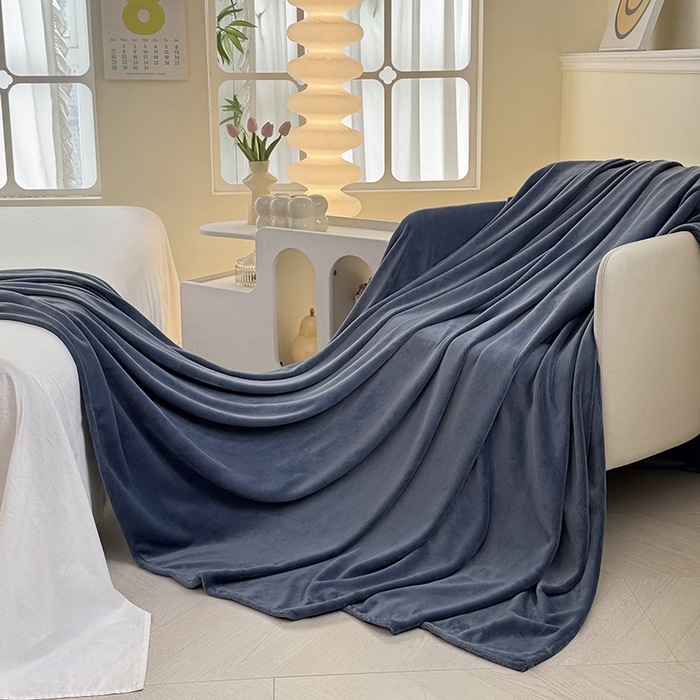 91家纺网 家纺一手货源 找家纺 悠米悠家 2025新款保暖舒适牛奶绒单品床单 蓝色