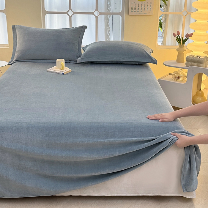 91家纺网 家纺一手货源 找家纺 悠米悠家 2025新款保暖舒适牛奶绒单品床单 浅蓝