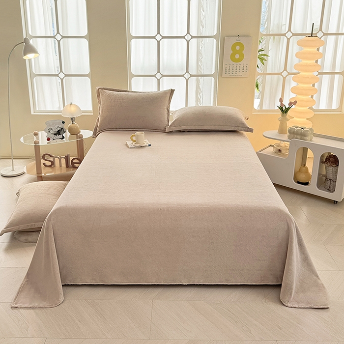 91家纺网 家纺一手货源 找家纺 悠米悠家 2025新款保暖舒适牛奶绒单品床单 卡其色