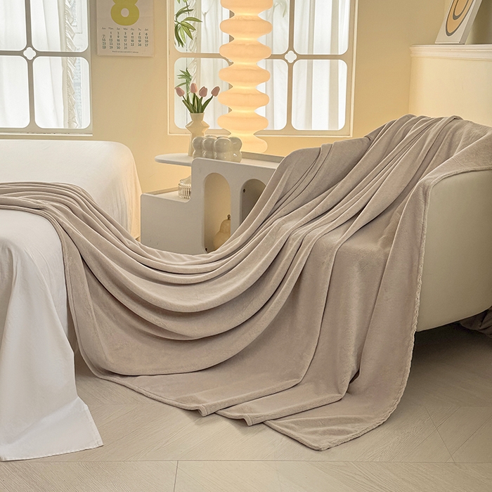 91家纺网 家纺一手货源 找家纺 悠米悠家 2025新款保暖舒适牛奶绒单品床单 卡其色