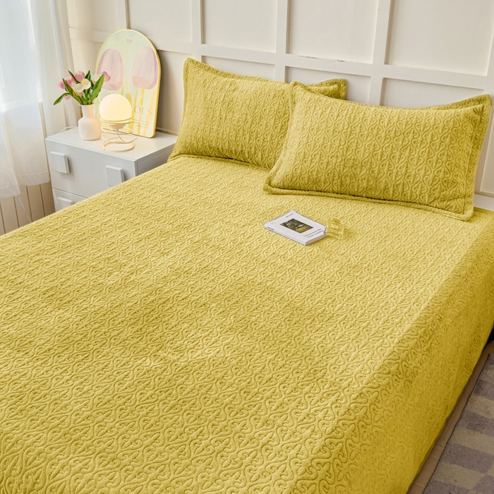 91家纺网 家纺一手货源 找家纺 梦精灵 2025秋冬新款印花牛奶绒单床盖宽边加厚 直角款-姜黄