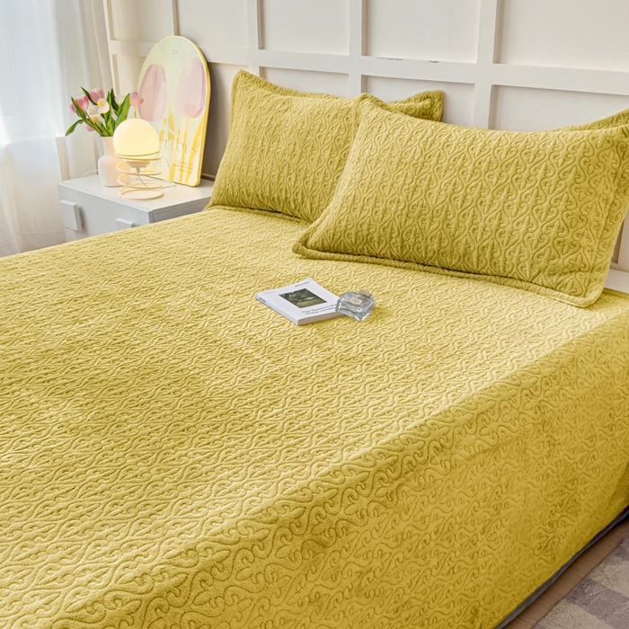 91家纺网 家纺一手货源 找家纺 梦精灵 2025秋冬新款印花牛奶绒单床盖宽边加厚 直角款-姜黄