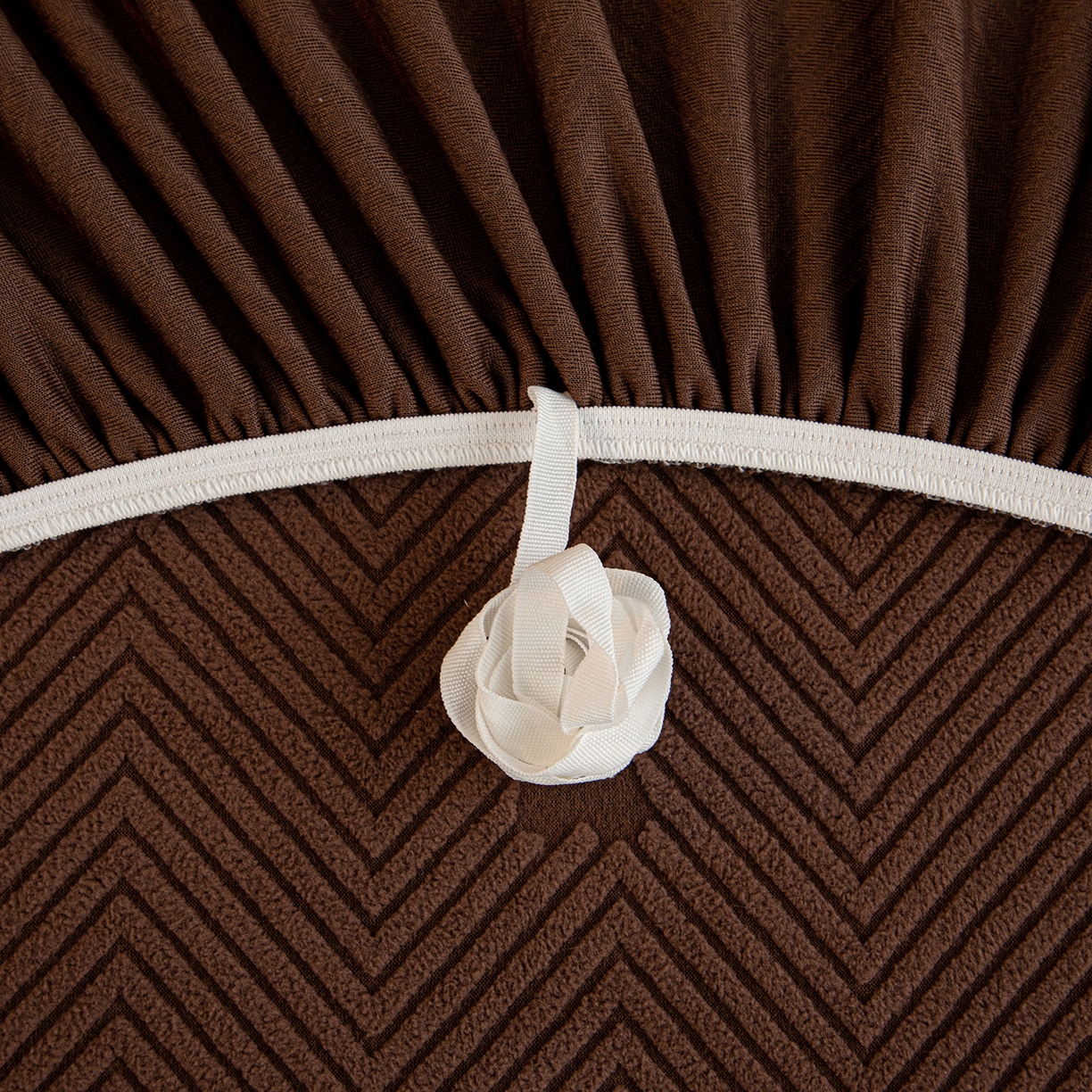 91家纺网 家纺一手货源 找家纺 沐沐家纺 2026新款丘比特沙发套 咖色