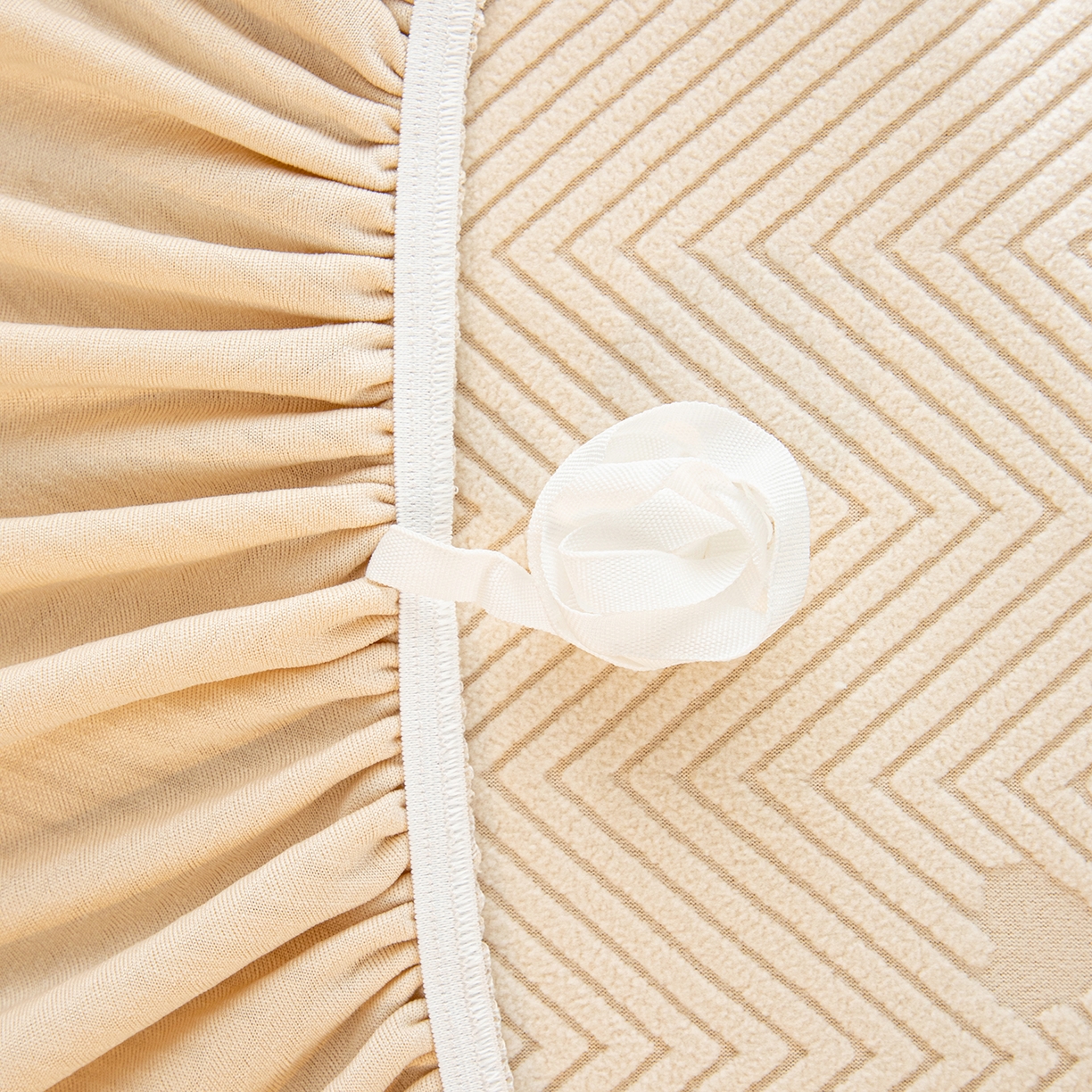 91家纺网 家纺一手货源 找家纺 沐沐家纺 2026新款丘比特沙发套 米白