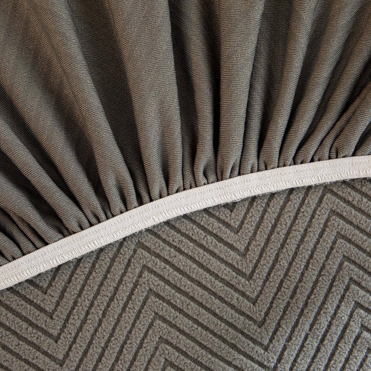 91家纺网 家纺一手货源 找家纺 沐沐家纺 2026新款丘比特沙发套 浅灰