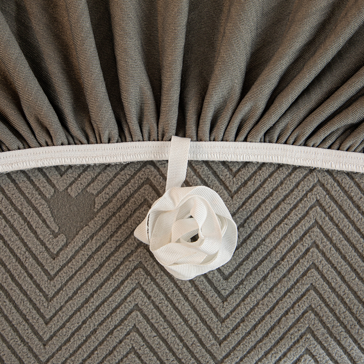 91家纺网 家纺一手货源 找家纺 沐沐家纺 2026新款丘比特沙发套 浅灰